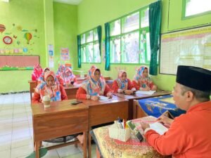 Dharma Wanita MIN 2 Sidoarjo Bahas Pengembangan Olahan Khas Sedati, Dorong Potensi Lokal Jadi Produk Bernilai
